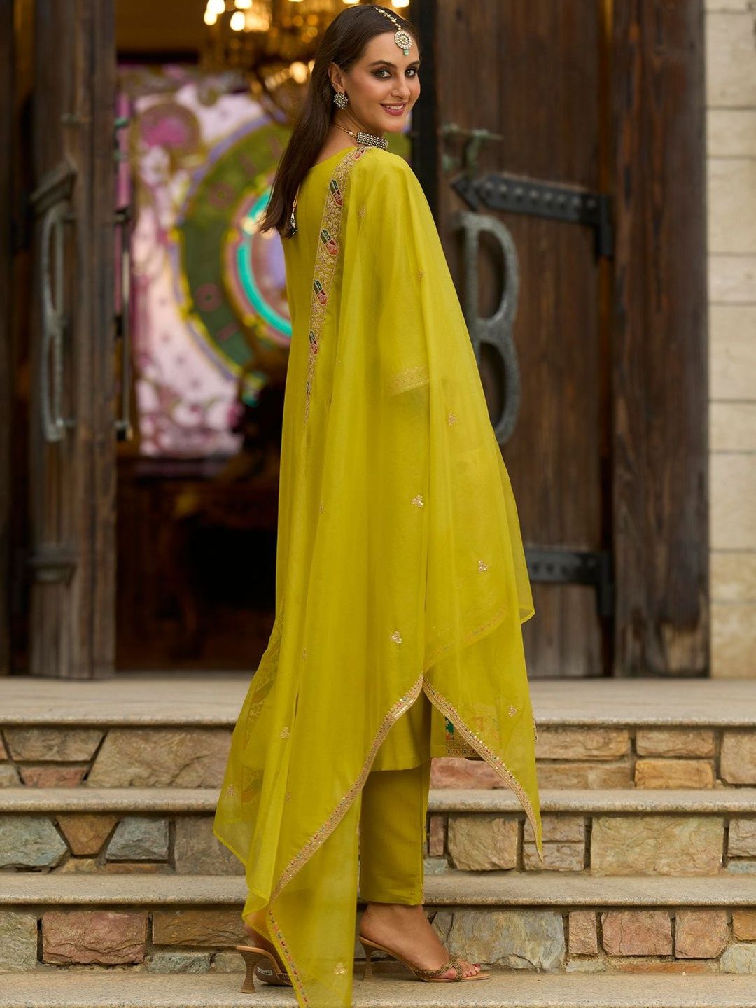 Ethnic Motifs Embroidered Thread Work A-Line Kurta with Trousers & With Dupatta