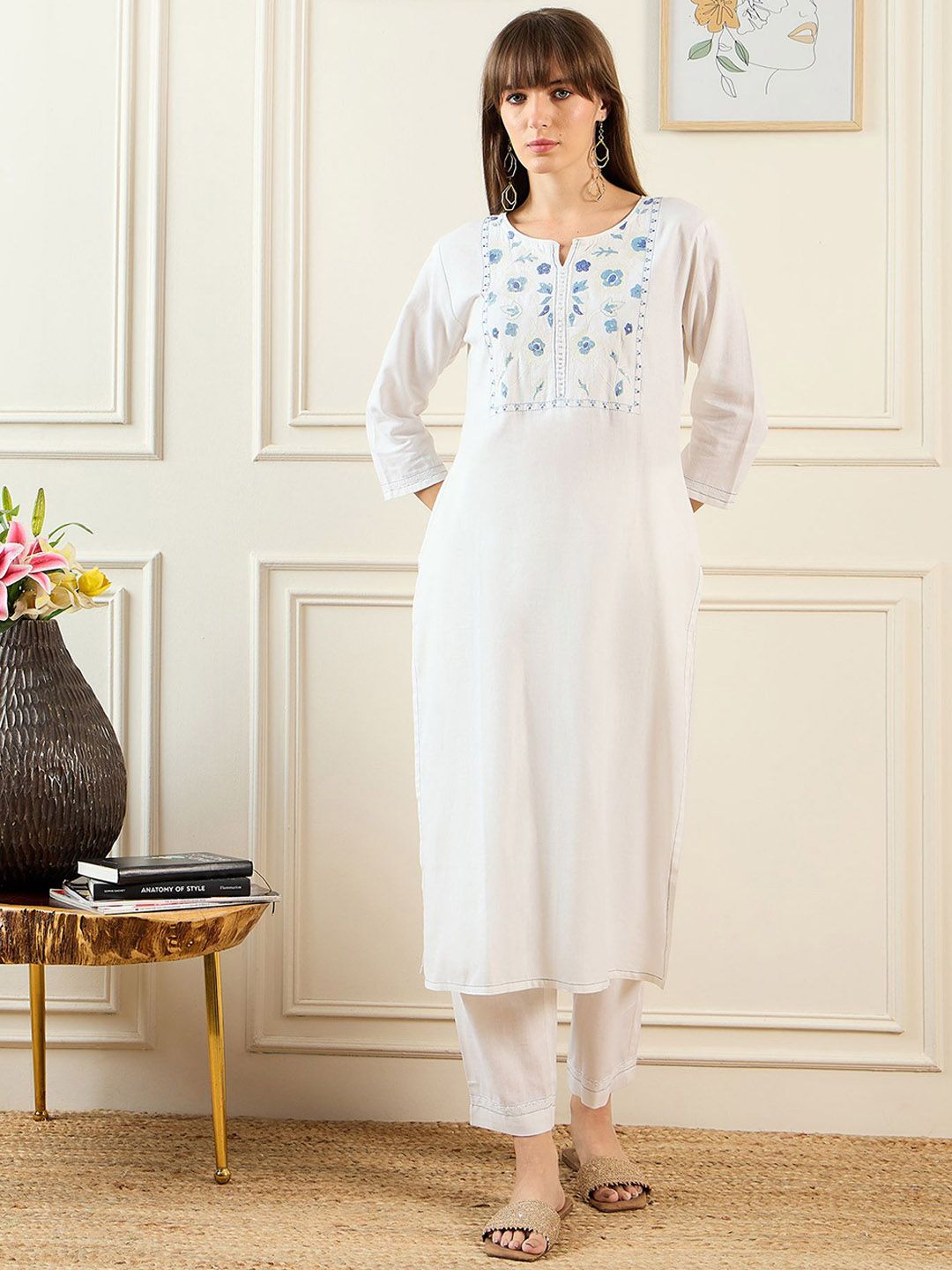 Dhiyona IE Women White Kurta Sets