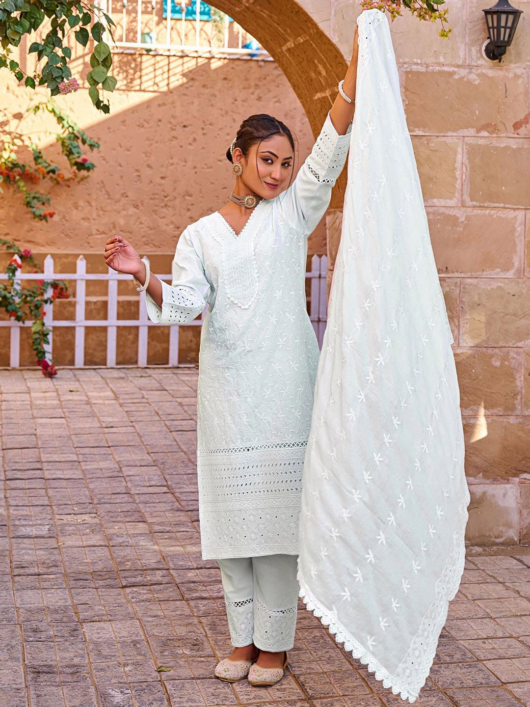 Floral Embroidered Thread Work Pure Cotton Straight Kurta With Trousers & Dupatta