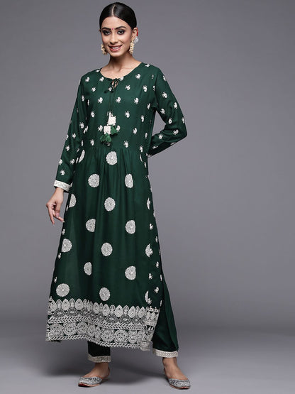 Women Green & White Ethnic Motifs Embroidered Kurta with Trousers
