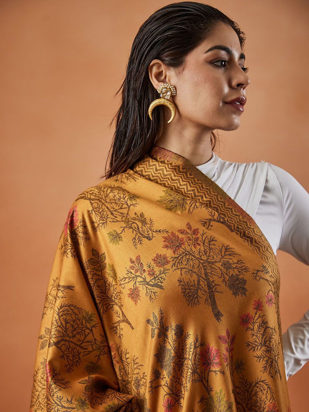 Dhiyona PA Shalimar Kaani Floral Woven Design Shawl