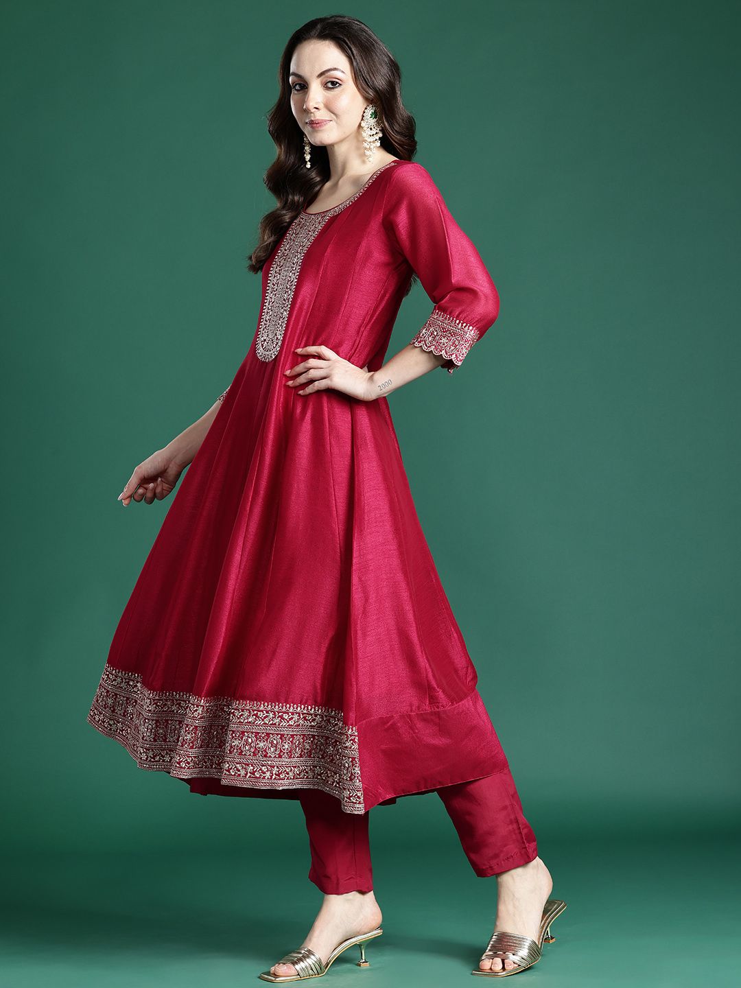 Ethnic Motifs Embroidered Kurta with Trousers & Dupatta