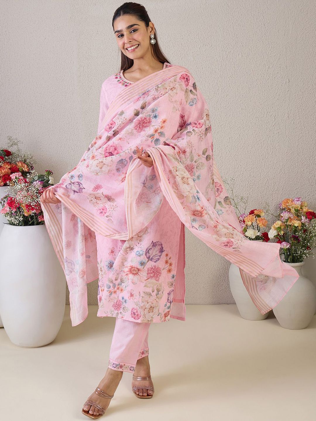 Women Floral Embroidered Linen Kurta with Trousers & Dupatta