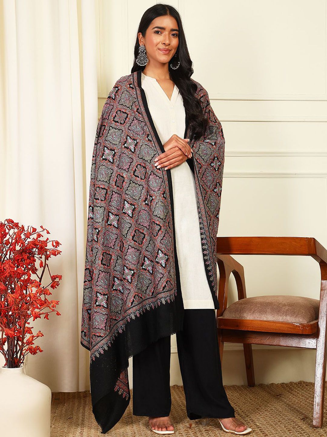 Dhiyona PA Paisley Embroidered Woollen Silk Shawl