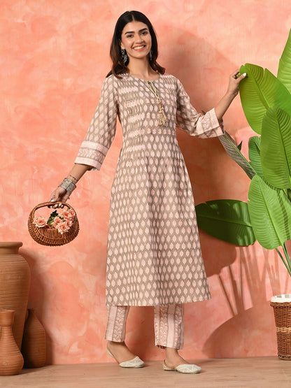 Dhiyona SN Women's Grey Cotton printed kurta and pant set