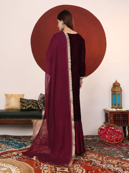 Dhiyona VA Women'sEmbroidered Zari Velvet Straight Kurta With Sharara