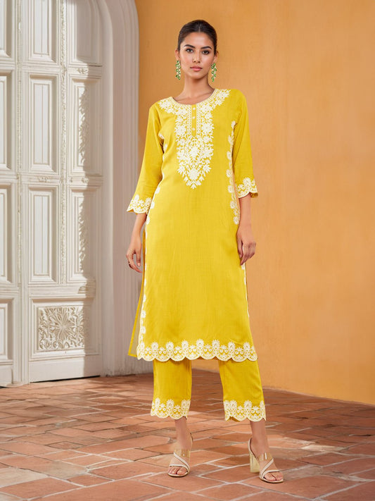 Dhiyona SO Women's Floral Embroidered Regular Thread Work Kurta with Trousers