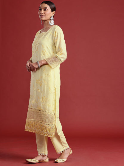 Dhiyona IE Floral Embroidered Thread Work Pure Cotton Kurta With Trousers & Dupatta