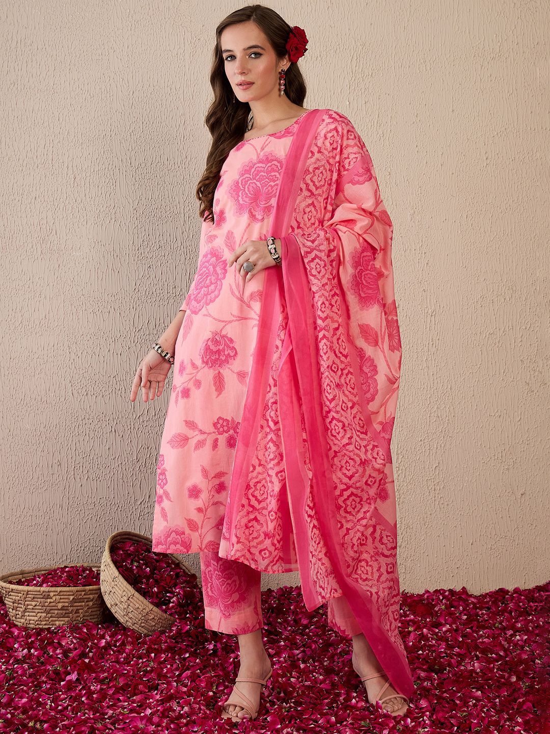 Dhiyona IE Women Floral Printed Regular Pure Cotton Kurta with Trousers & With Dupatta