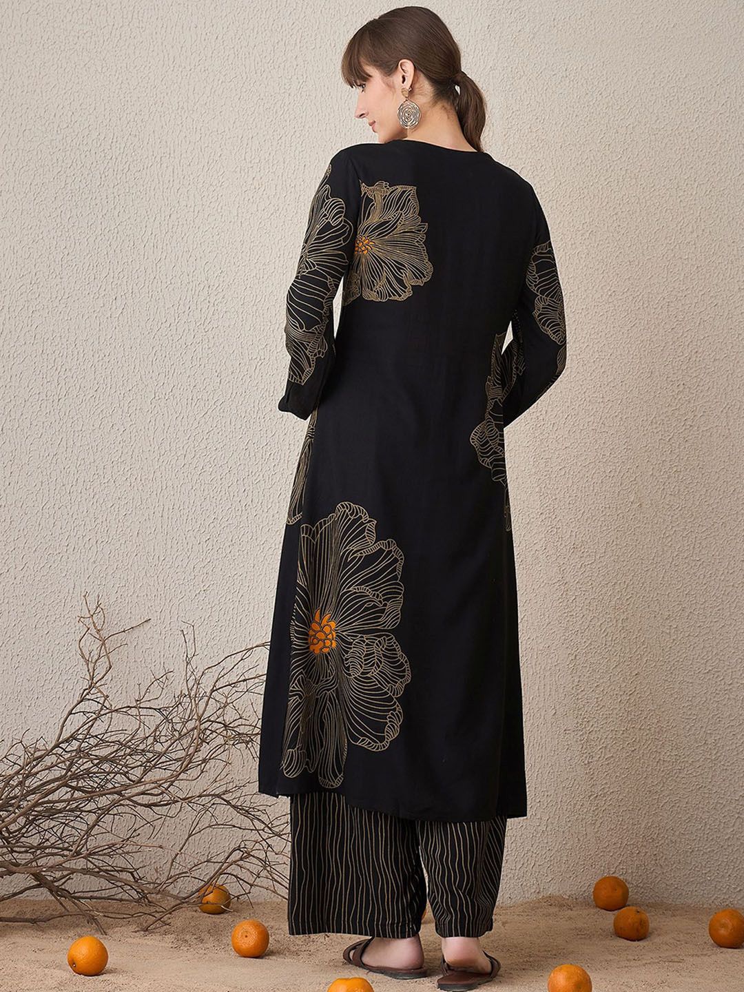 Dhiyona IE Floral Printed V-Neck Tunic With Palazzo