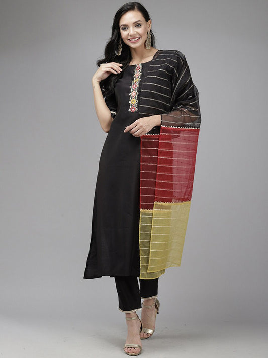 Dhiyona IE Women Round Neck Embroidered Liva Kurta & Trousers With Dupatta