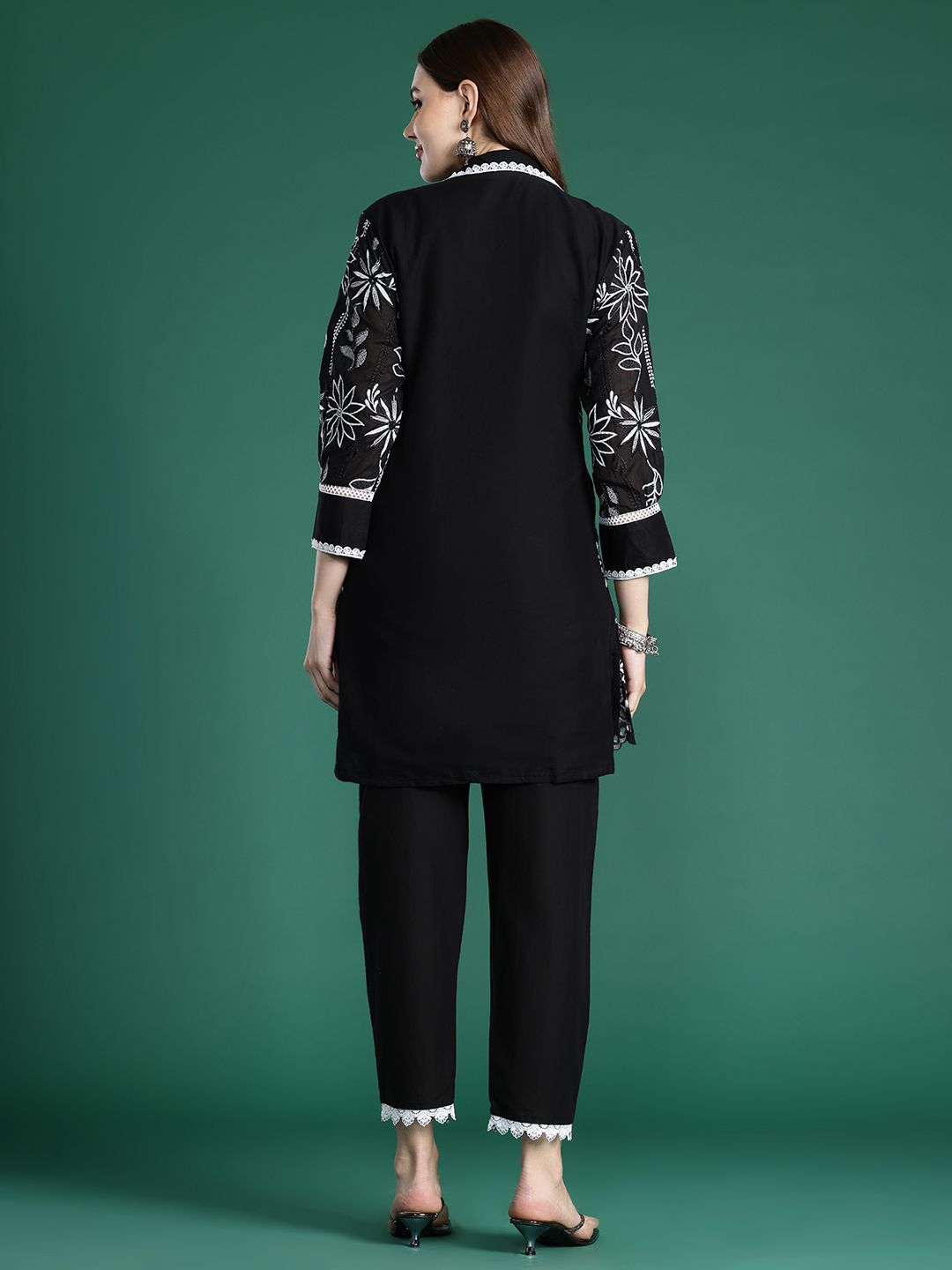 Dhiyona IE Floral Embroidered Pure Cotton Co-Ords