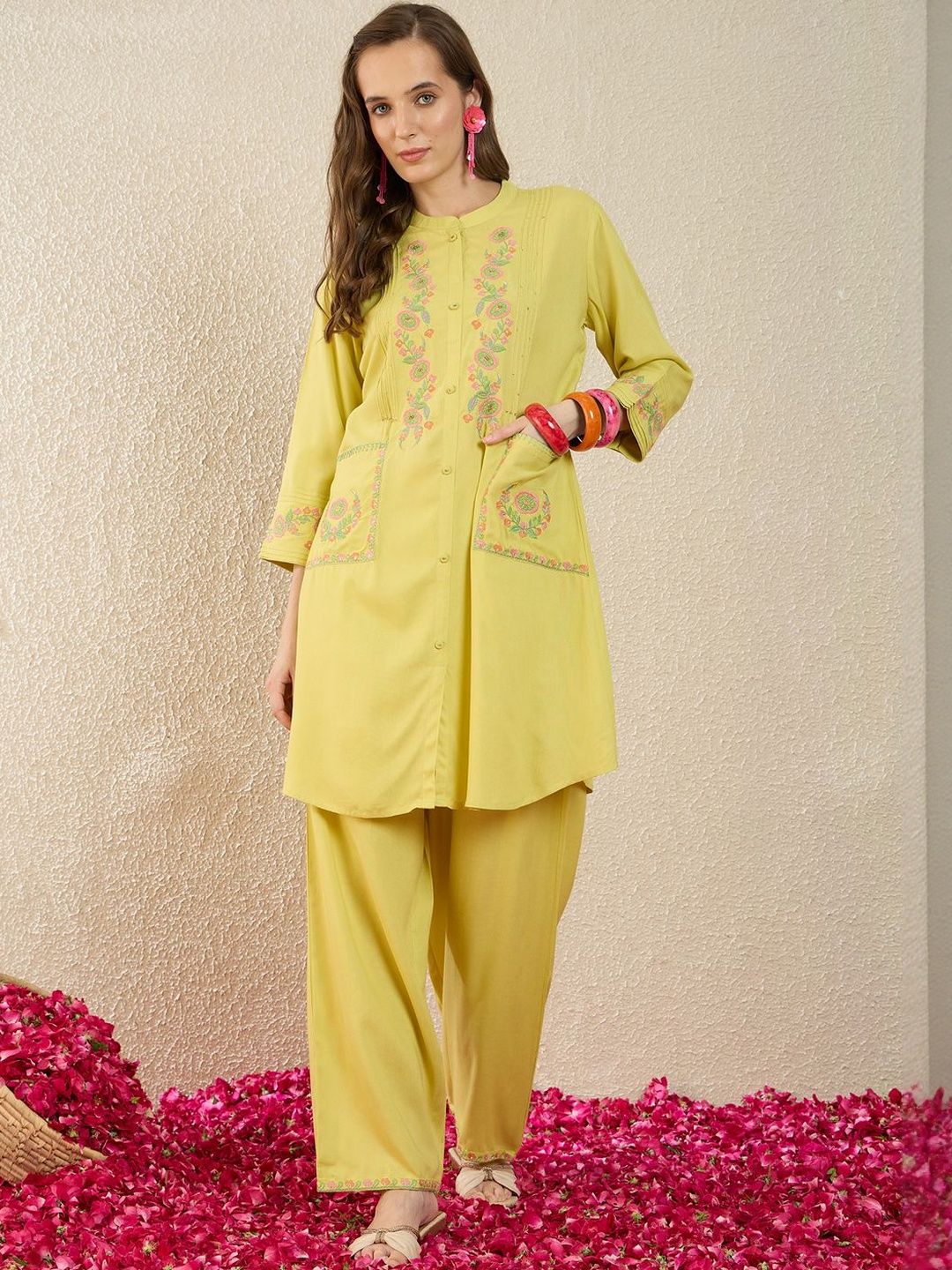 Dhiyona IE Embroidered Mandarin Collar Top With Trouser