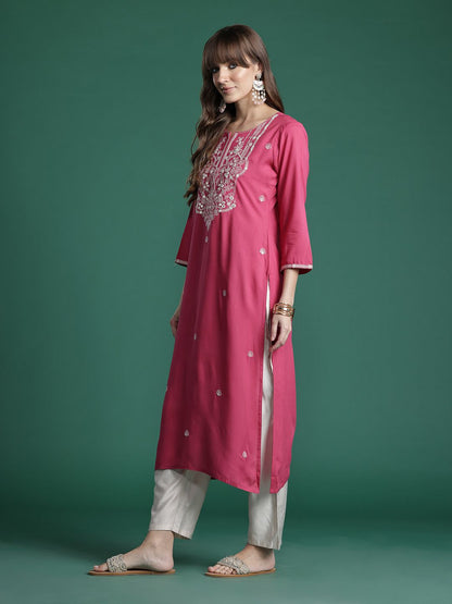 Dhiyona IE Floral Embroidered Thread Work Kurta