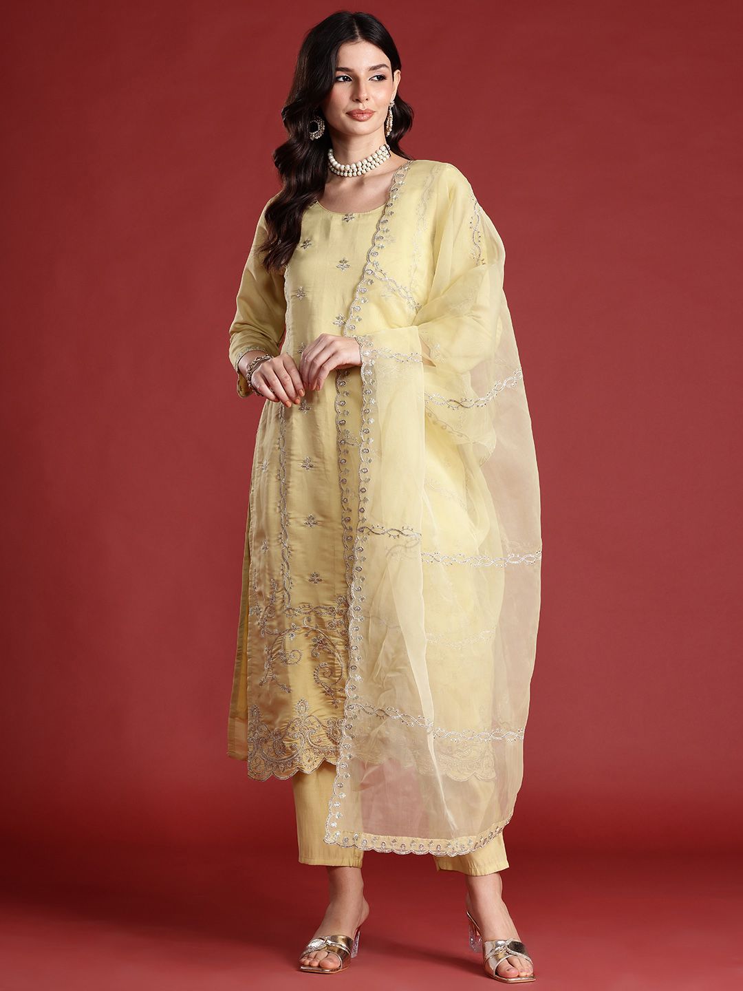 Ethnic Motifs Embroidered Kurta With Trousers & Dupatta