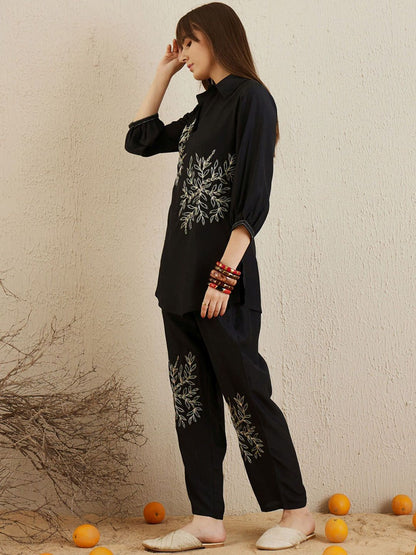 Dhiyona IE Black Embroidered Tunic With Trousers