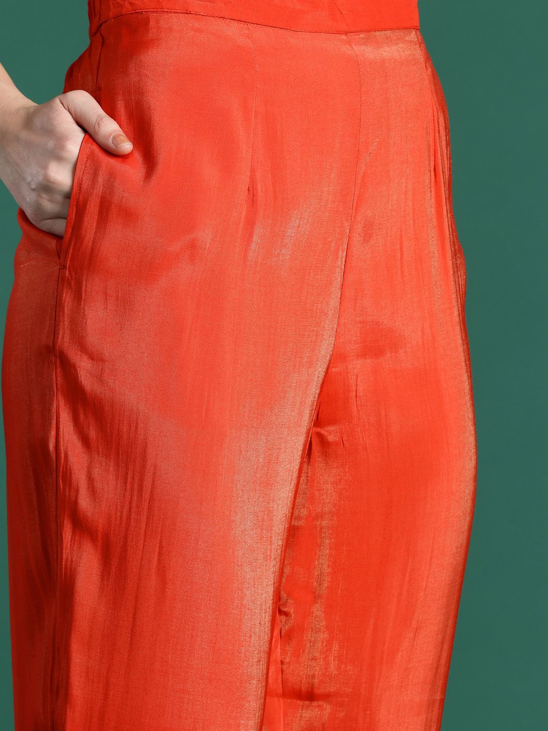 Dhiyona IE Floral Embroidered Kurta with Trousers & With Dupatta
