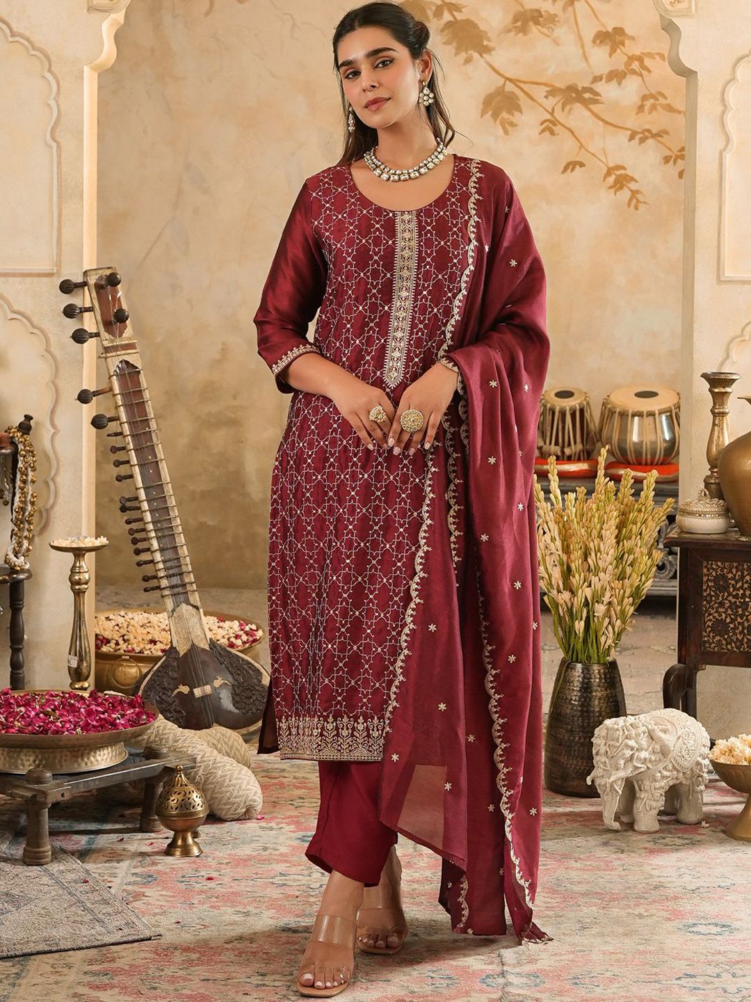 Dhiyona IE Women's Floral Embroidered Round Neck Zari Straight Kurta & Trousers With Dupatta