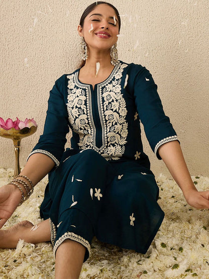 Dhiyona IE Women's Women Floral Embroidered Regular Thread Work Kurta with Trousers