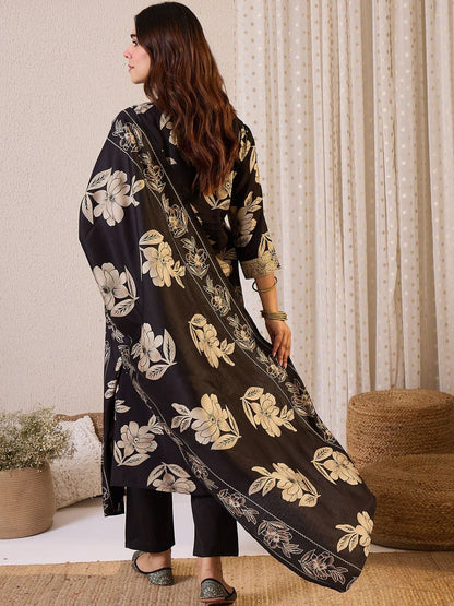 Women Floral Printed Regular Kurta With Trousers & Dupatta