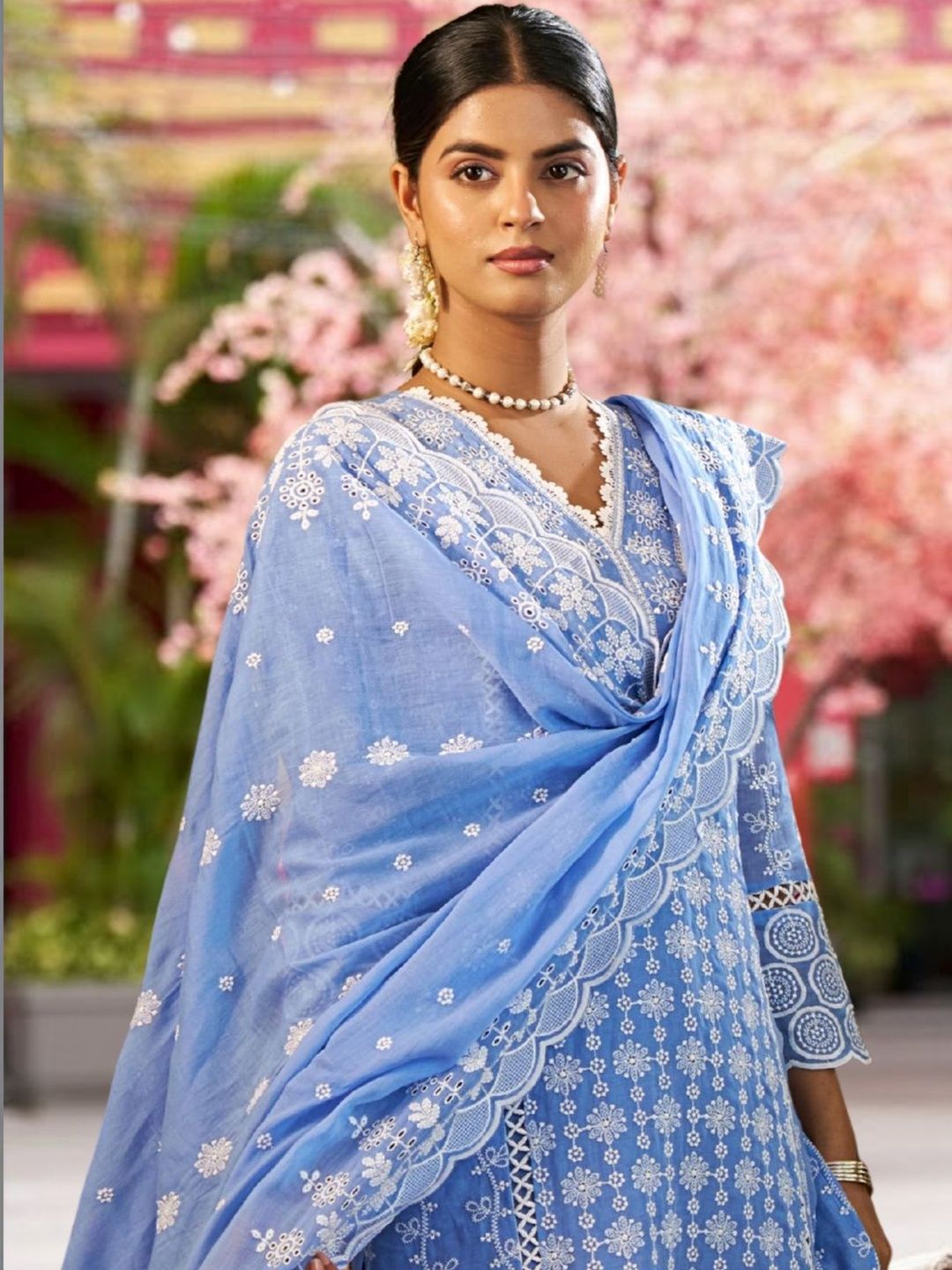 Women Ethnic Motifs Embroidered Regular Thread Work Pure Cotton Kurta with Trousers & With Dupatta