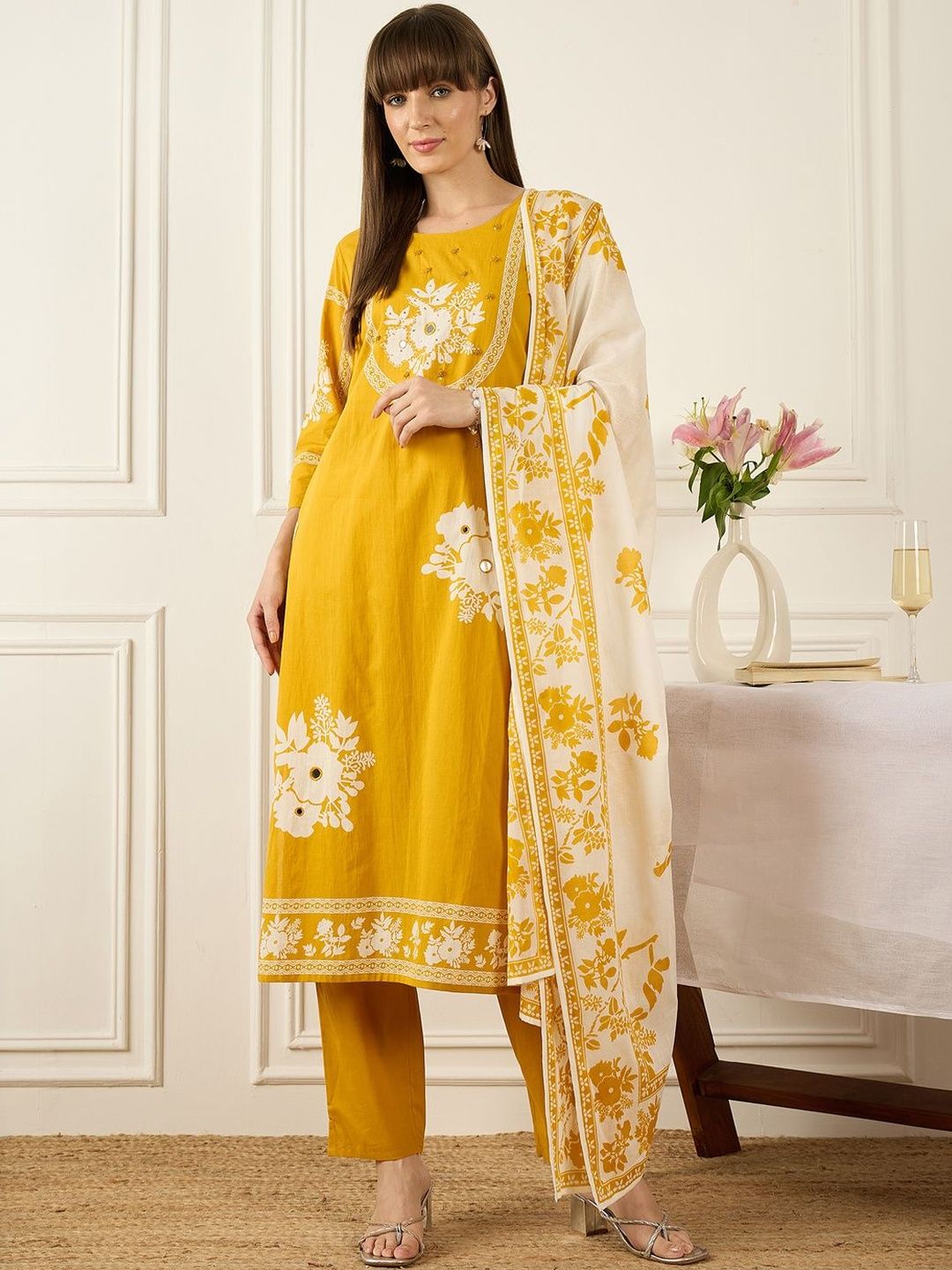 Women Floral Printed Regular Mirror Work Pure Cotton Kurta with Trousers & With Dupatta