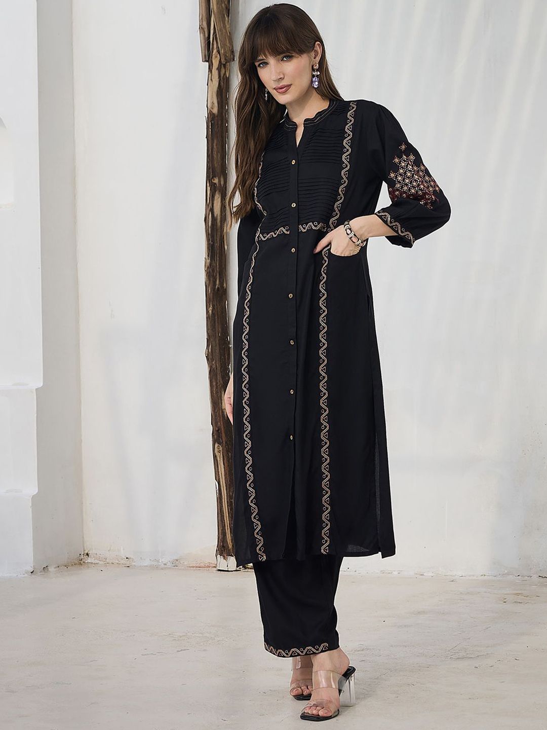 Dhiyona IE Embroidered Mandarin Collar Tunic With Trousers