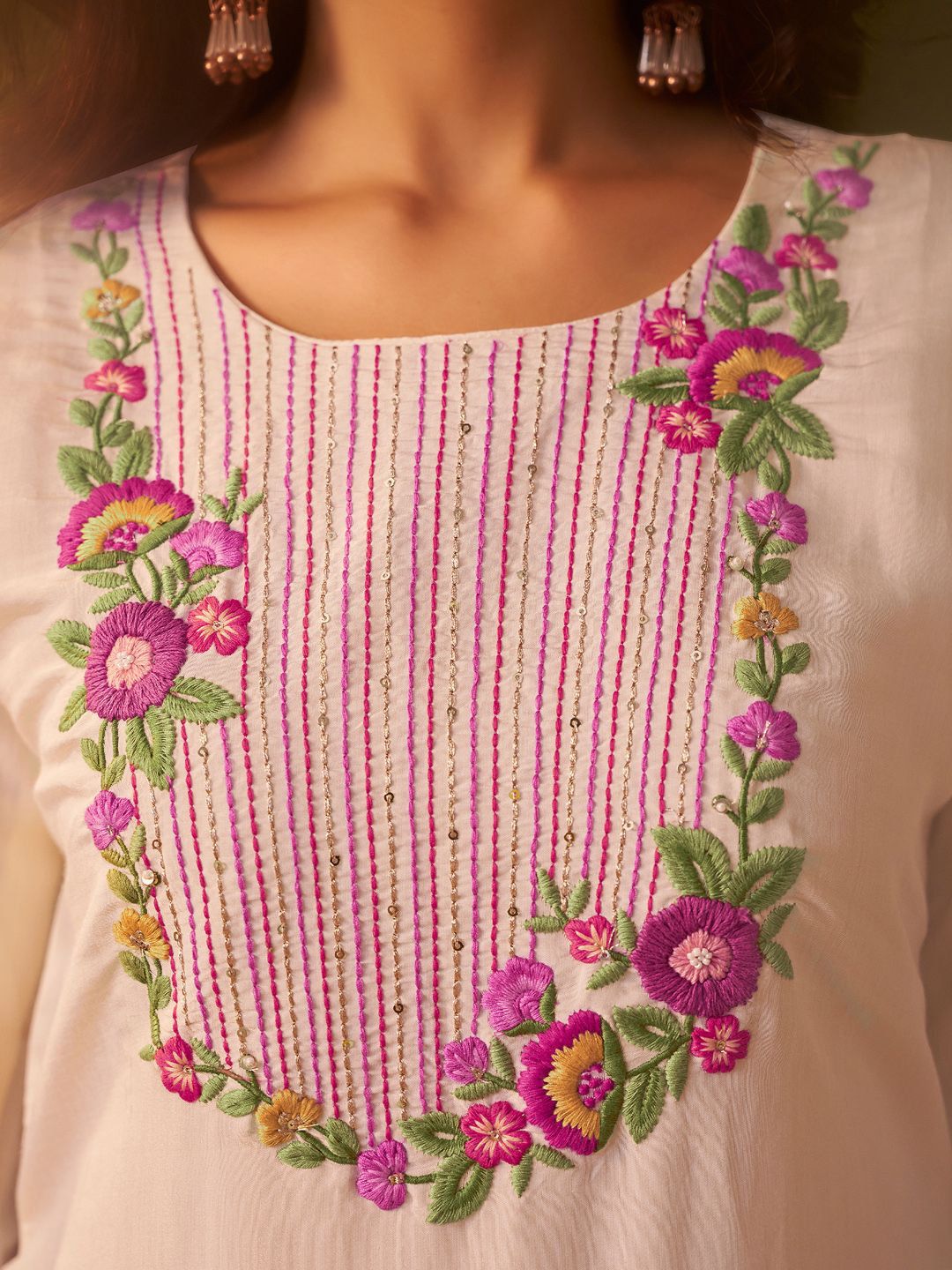 Dhiyona IE Floral Embroidered Round Neck Tunic & Trousers