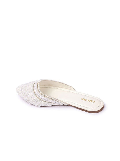 Dhiyona AK Women Embellished Ethnic Ballerinas Flats