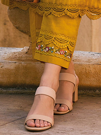 Floral Embroidered Regular Thread Work Pure Cotton Kurta with Trousers & Dupatta