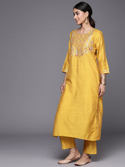 Dhiyona VA Women'sEmbroidered Sequinned Straight Kurta with Trousers & Dupatta
