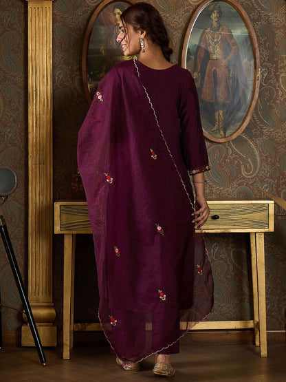 Dhiyona IE Floral Embroidered Kurta With Trousers & Dupatta