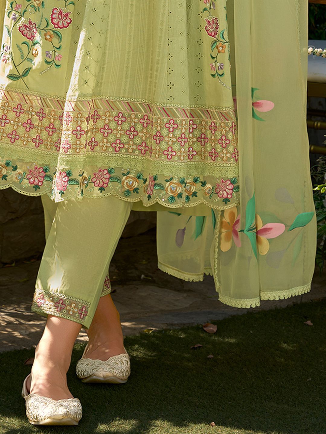 Women Floral Embroidered Cotton Kurta with Trousers & Dupatta