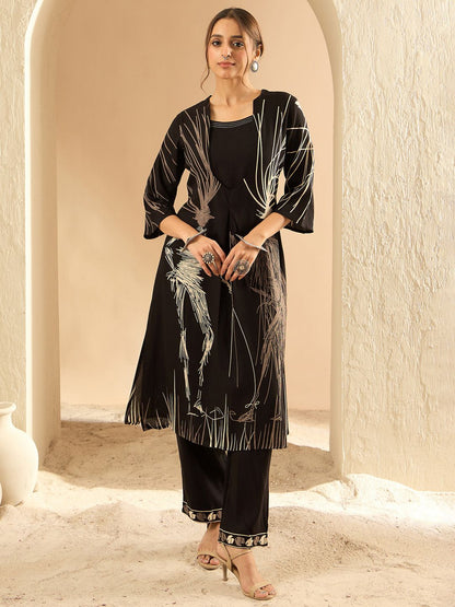 Women Printed Regular Kurta with Trousers