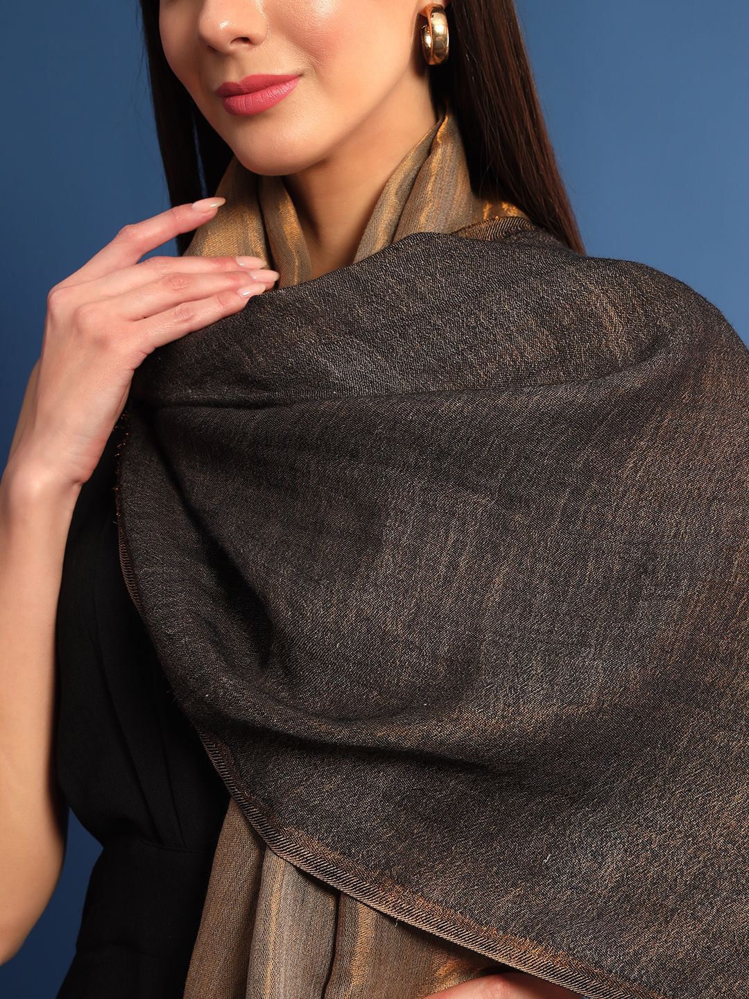 Dhiyona PA Woven Design Woollen Shawl