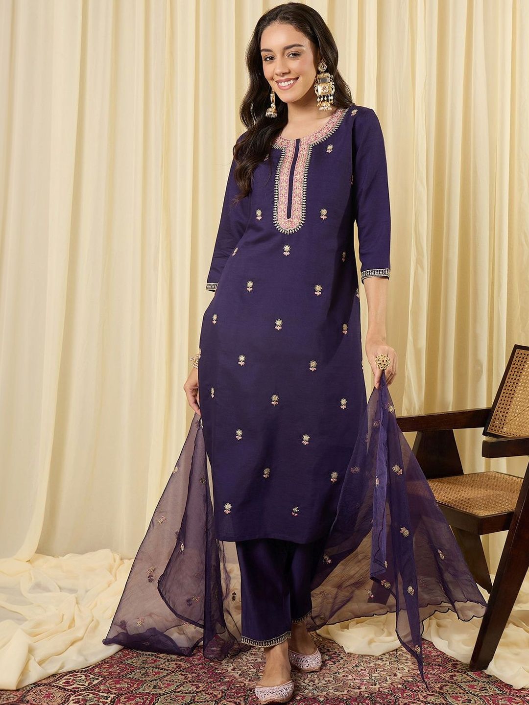 Women Ethnic Motifs Embroidered Regular Thread Work Kurta with Trousers & With Dupatta