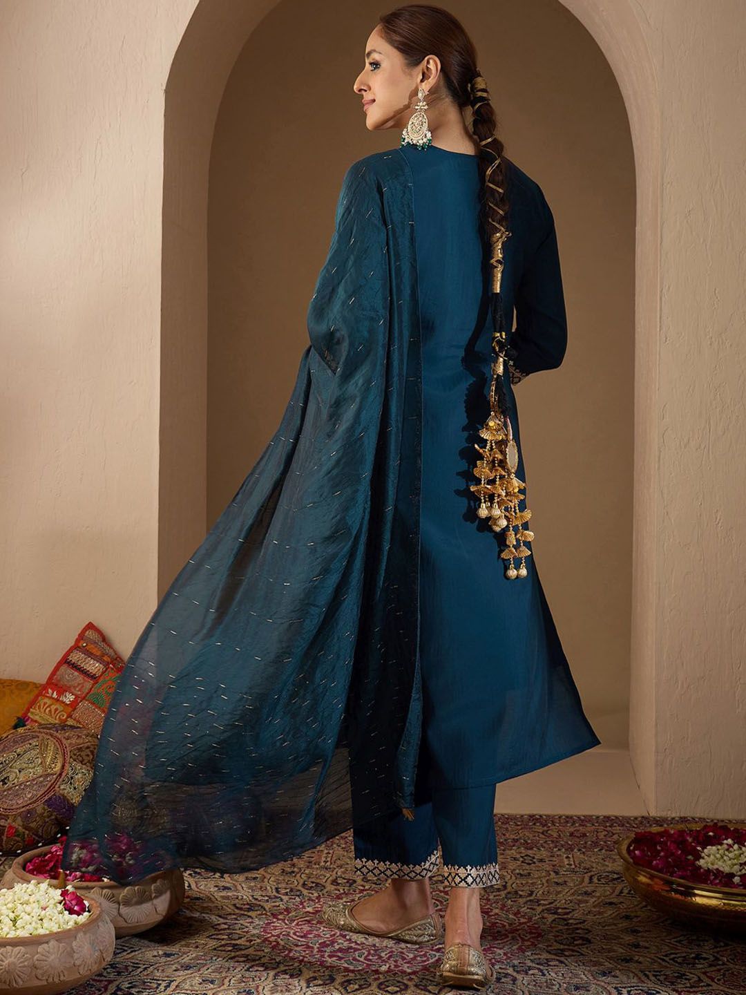 Women Ethnic Motifs Embroidered Regular Sequinned Kurta with Trousers & With Dupatta