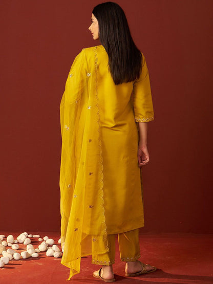 Women Floral Embroidered Kurta with Trousers & Dupatta