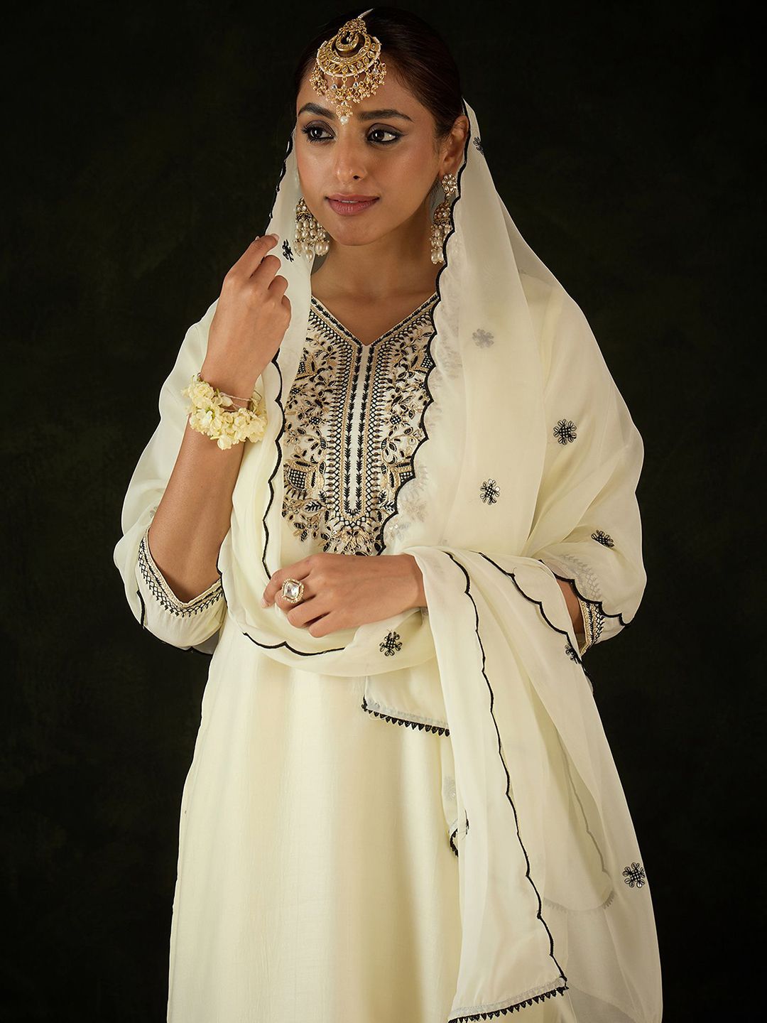 Women Ethnic Motifs Embroidered Regular Kurta with Trousers & With Dupatta