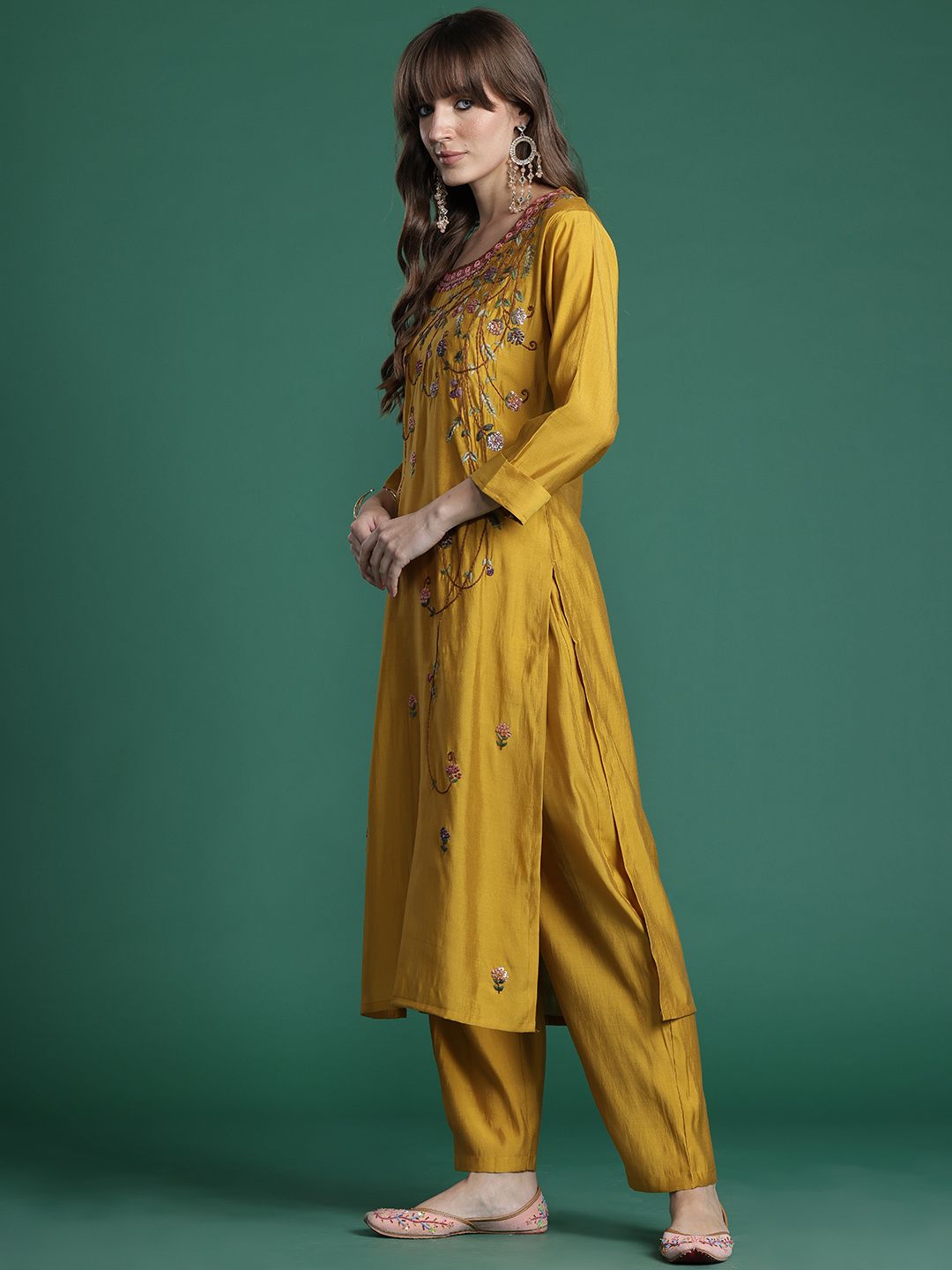 Floral Embroidered Thread Work Kurta with Trousers & With Dupatta