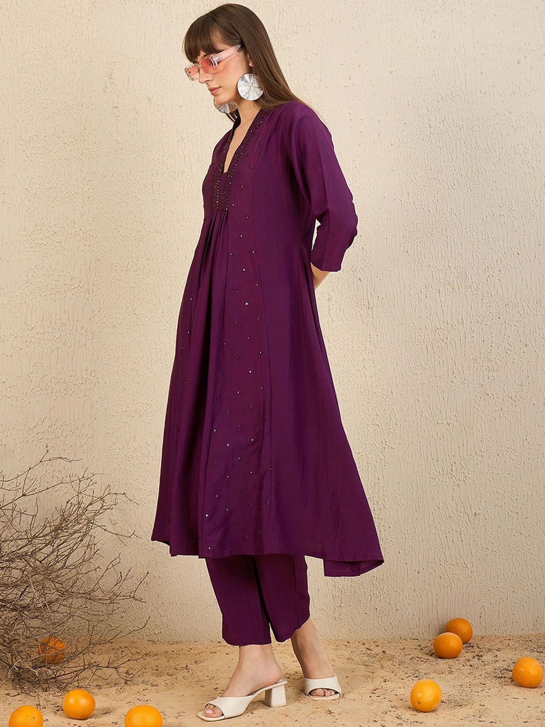 Dhiyona IE Embroidered Three-Quarter Sleeves Tunic With Trouser