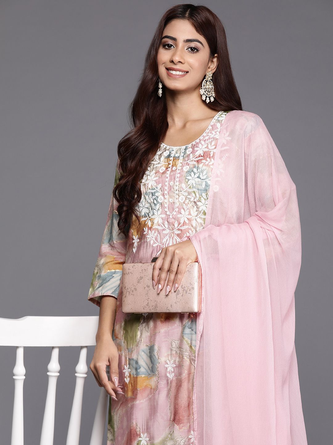 Dhiyona IE Women Embroidered Regular Thread Work Kurta with Trousers & Dupatta