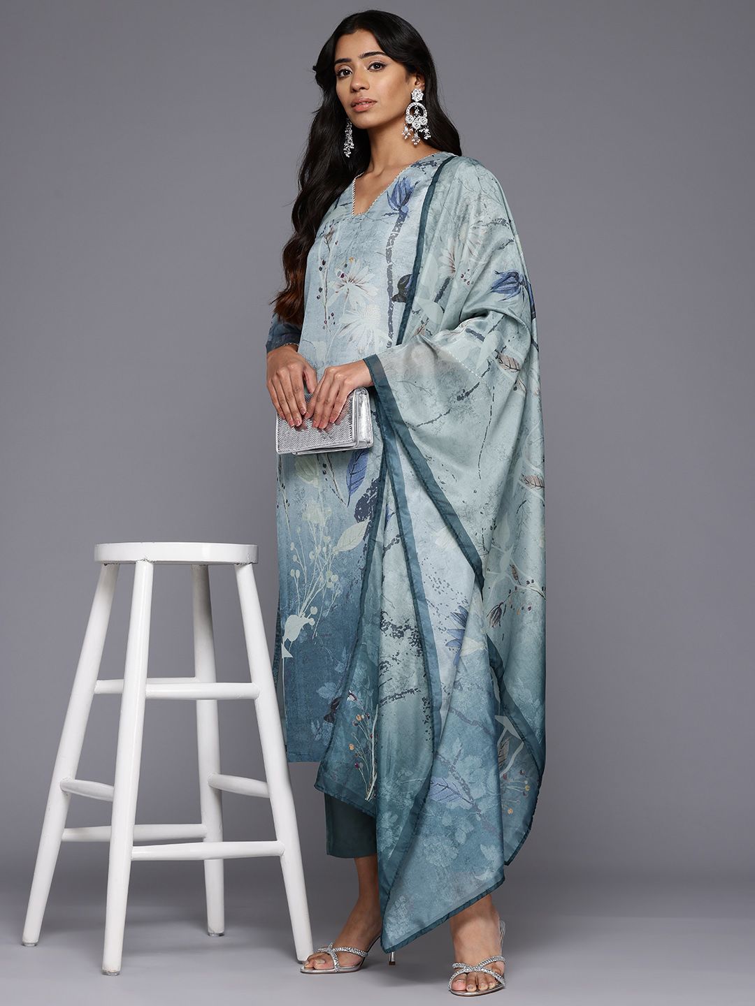Dhiyona VA Women'sFloral Printed Regular Gotta Patti Kurta With Trousers & Dupatta