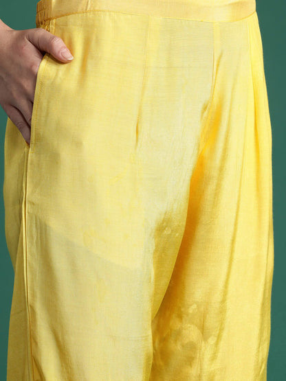 Dhiyona IE Ethnic Motifs Embroidered Thread Work Kurta with Trousers