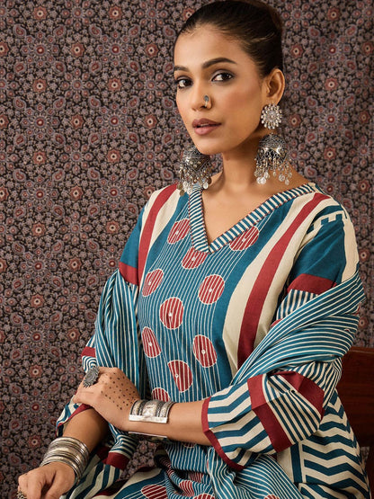 Women Printed Regular Pure Cotton Kurta with Trousers & With Dupatta