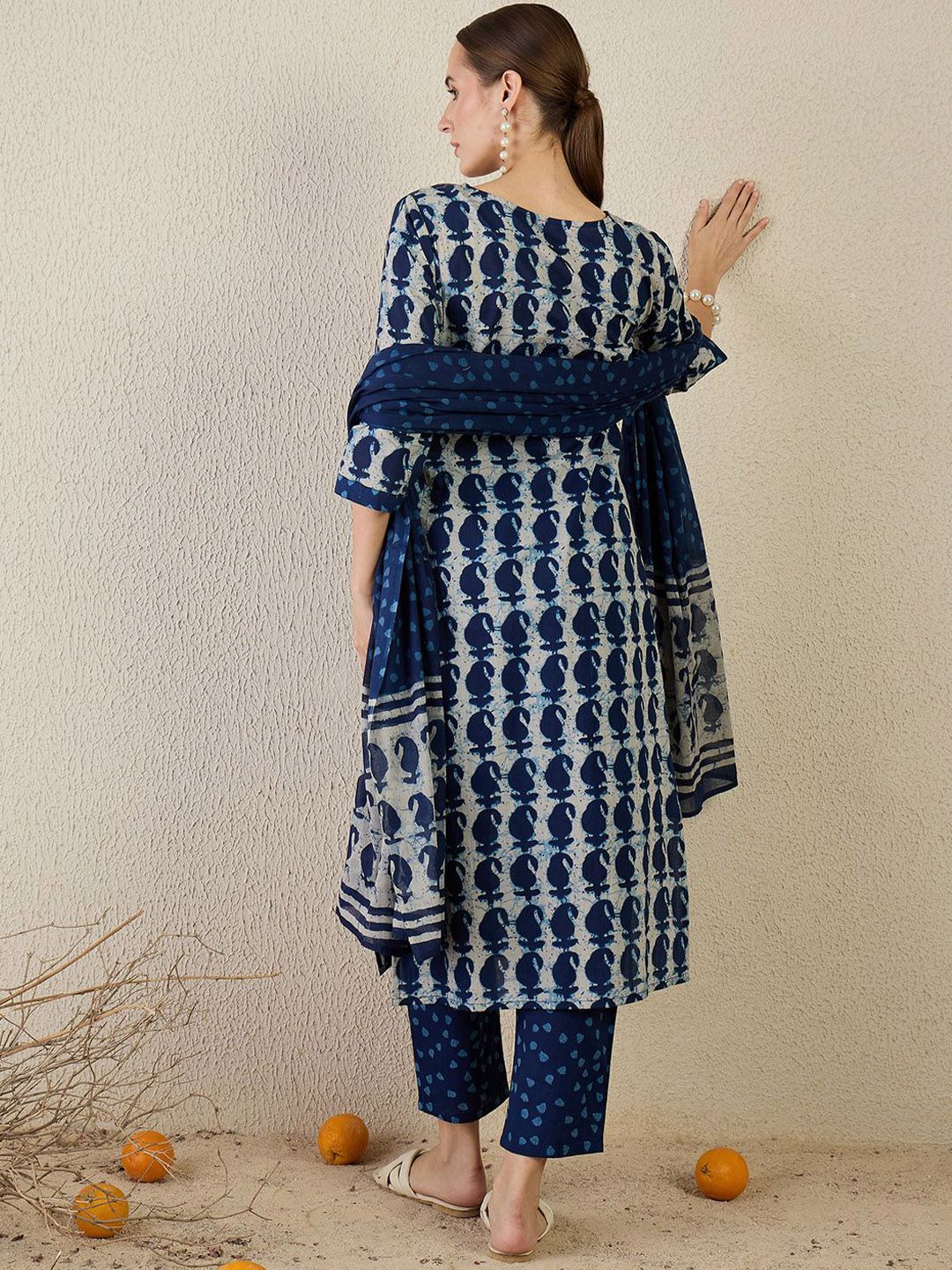 Women Paisley Printed Pure Cotton Kurta with Trousers & Dupatta