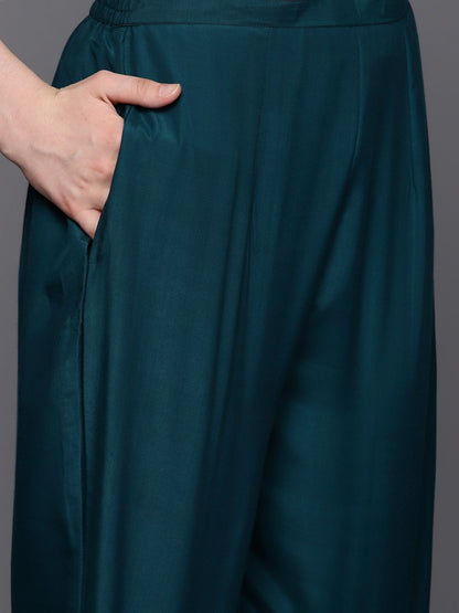 Floral Embroidered Regular Sequinned Kurta with Trousers & Dupatta