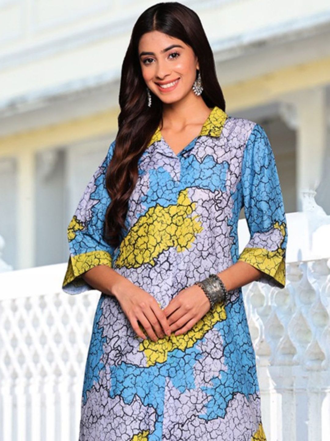 Dhiyona VA Women'sBlue Abstract Printed Cuban Collar Straight Kurta With Trousers