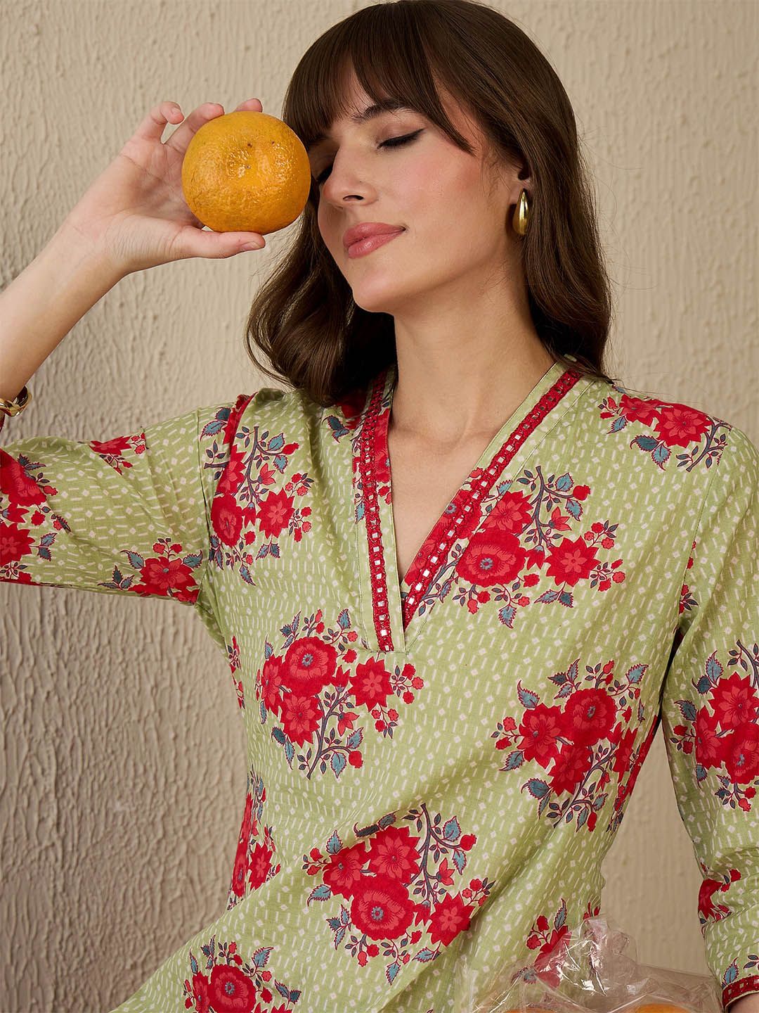 Dhiyona IE Women Floral Printed Regular Mirror Work Pure Cotton Kurta with Trousers