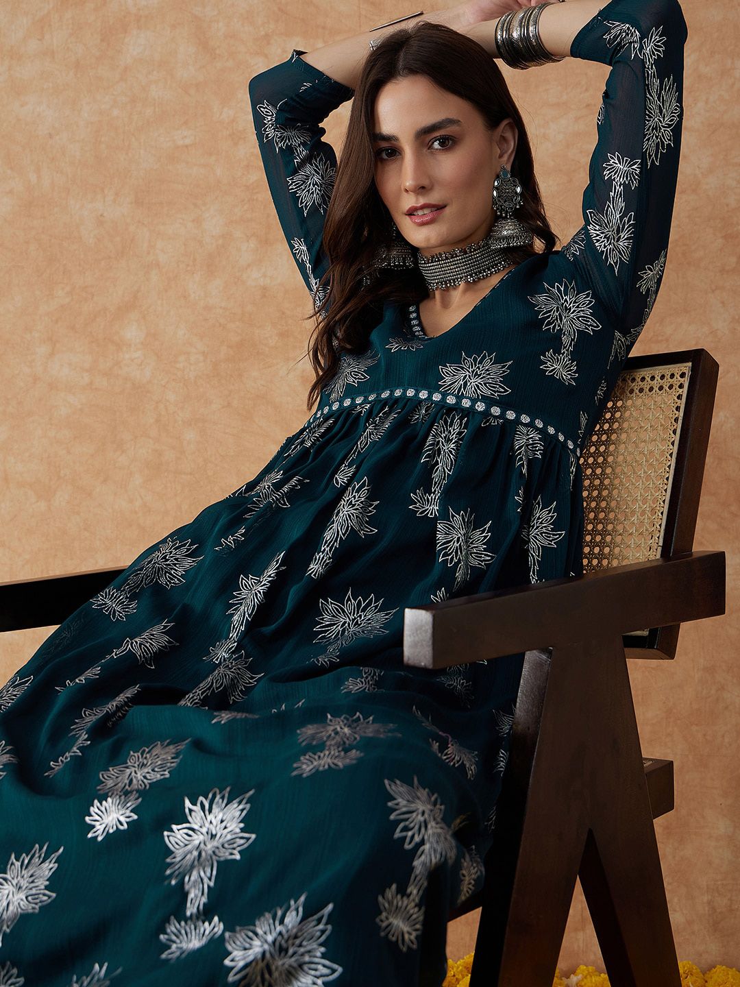 Dhiyona SN Women's Floral Printed V-Neck Anarkali Kurta & Palazzos
